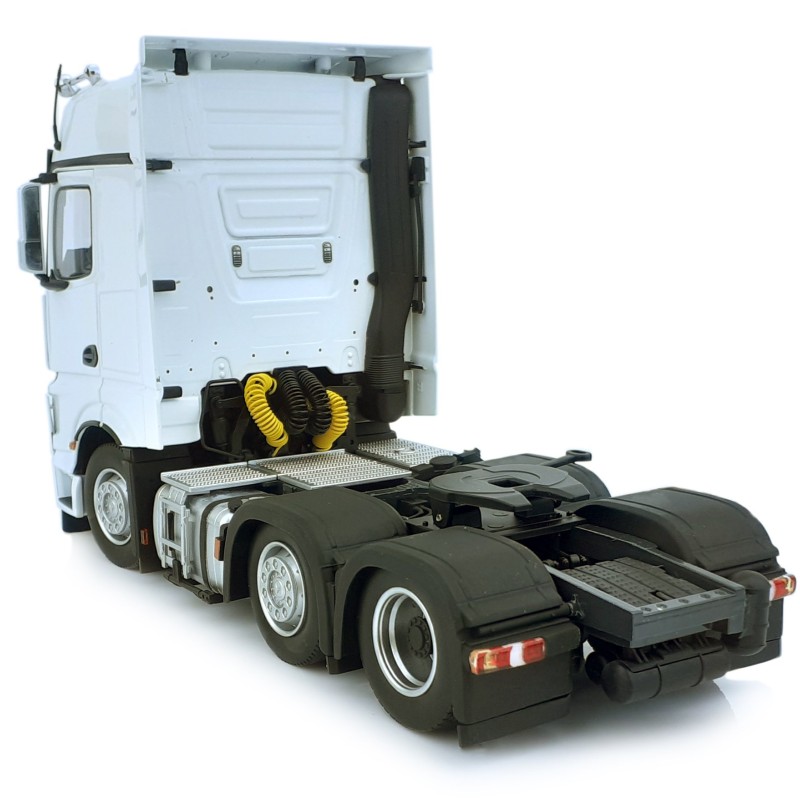 Marge Models 1910-01 - Mercedes-Benz Actros Bigspace 6x2 Truck Prime Mover White - Scale 1:32