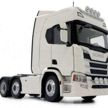 Marge Models 2015-01 - Scania R500 6x2 Truck Prime Mover White - Scale 1:32
