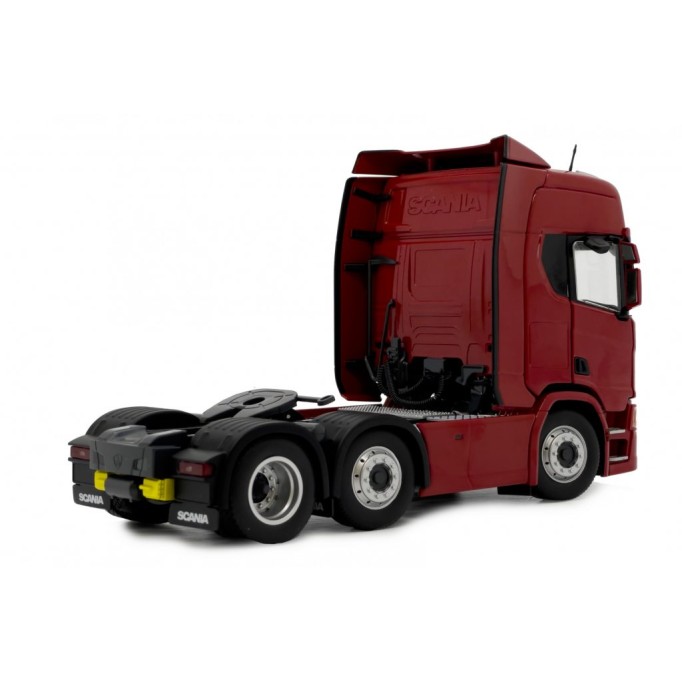 Marge Models 2015-03 - Scania R500 6x2 Truck Prime Mover Red - Scale 1:32