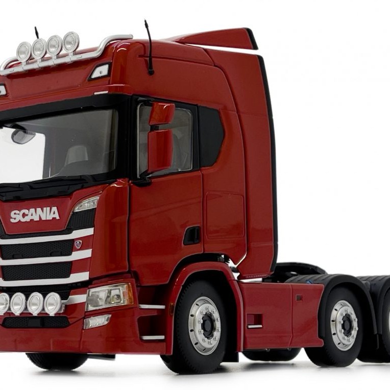Marge Models 2015-03 - Scania R500 6x2 Truck Prime Mover Red - Scale 1:32