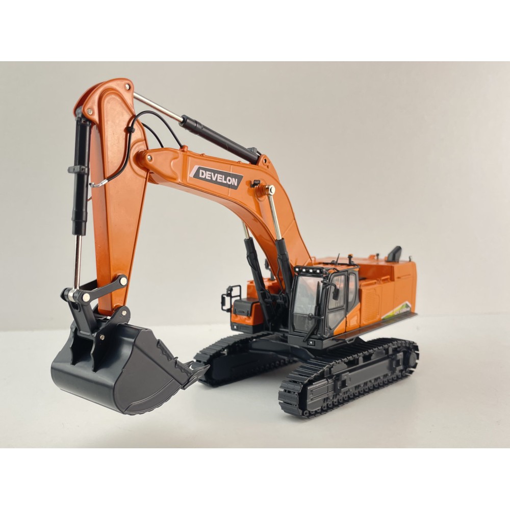 Develon - Develon DX680 HD Large Hydraulic Crawler Excavator - Scale 1:50