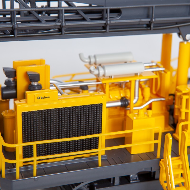 EPIROC PIT VIPER 271 BLASTHOLE DRILL RIG - Scale 1:50