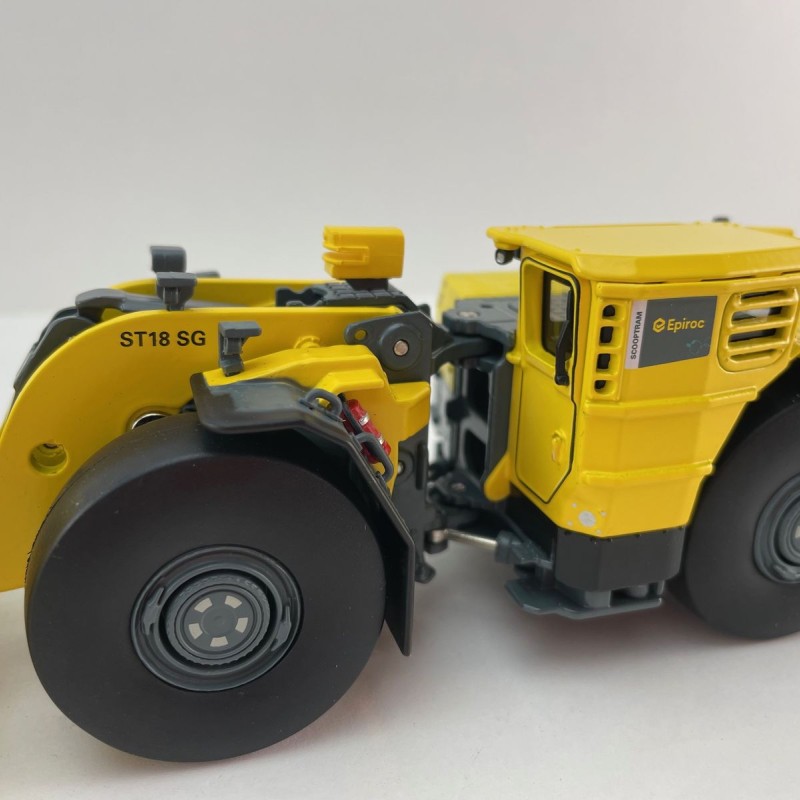 Epiroc Underground Mining Loader Scooptram ST18S - Scale 1:50