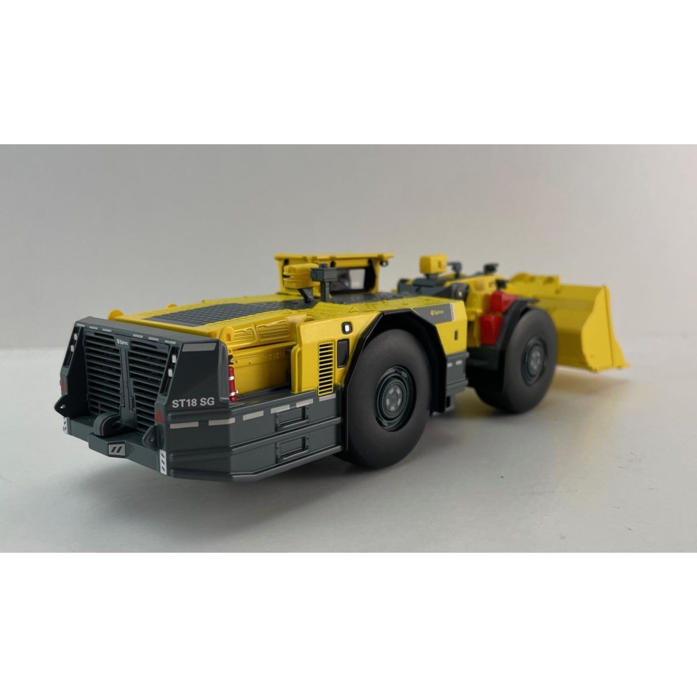 Epiroc Underground Mining Loader Scooptram ST18S - Scale 1:50