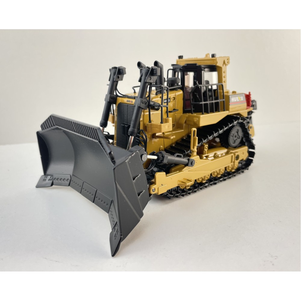 Huina 1700 Large Track Type Tractor Dozer with Ripper Diecast Scale 1:50