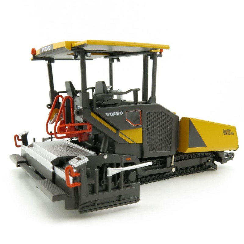 Motorart 300081 - Volvo Asphalt Road Paver P68200 - Scale 1:50