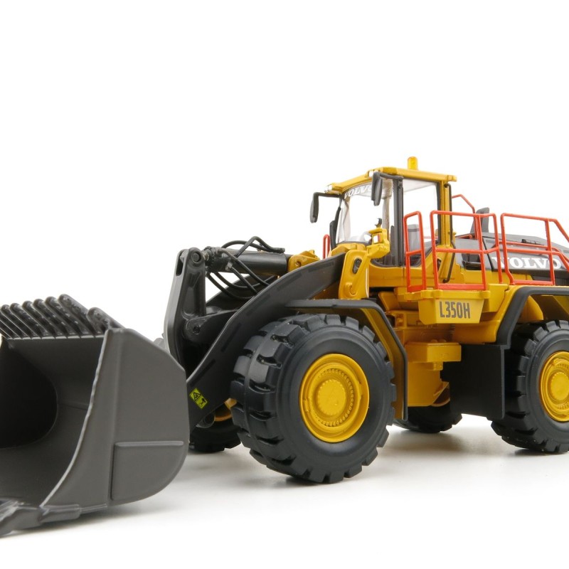 Motorart 300082 - Volvo L350H Large Wheel Loader - Scale 1:50