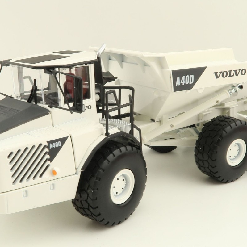 Motorart 300092 - Volvo A 40 D Articulated Moxy Dump Truck White Limited Edition - Scale 1:50