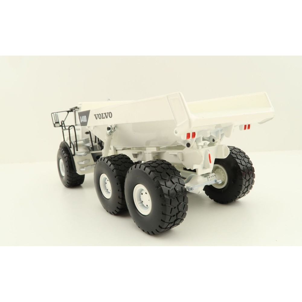 Motorart 300092 - Volvo A 40 D Articulated Moxy Dump Truck White Limited Edition - Scale 1:50