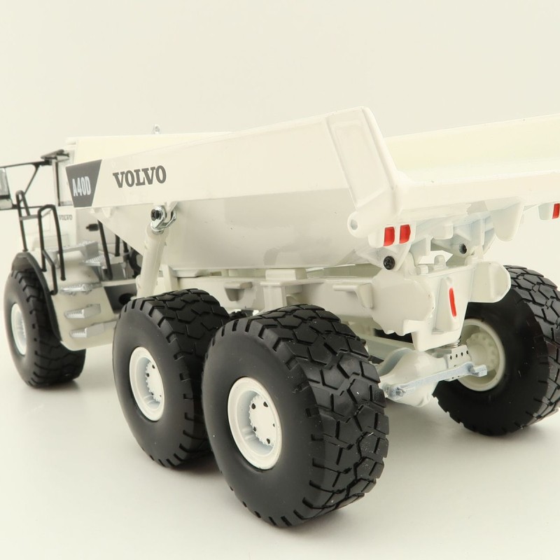 Motorart 300092 - Volvo A 40 D Articulated Moxy Dump Truck White Limited Edition - Scale 1:50