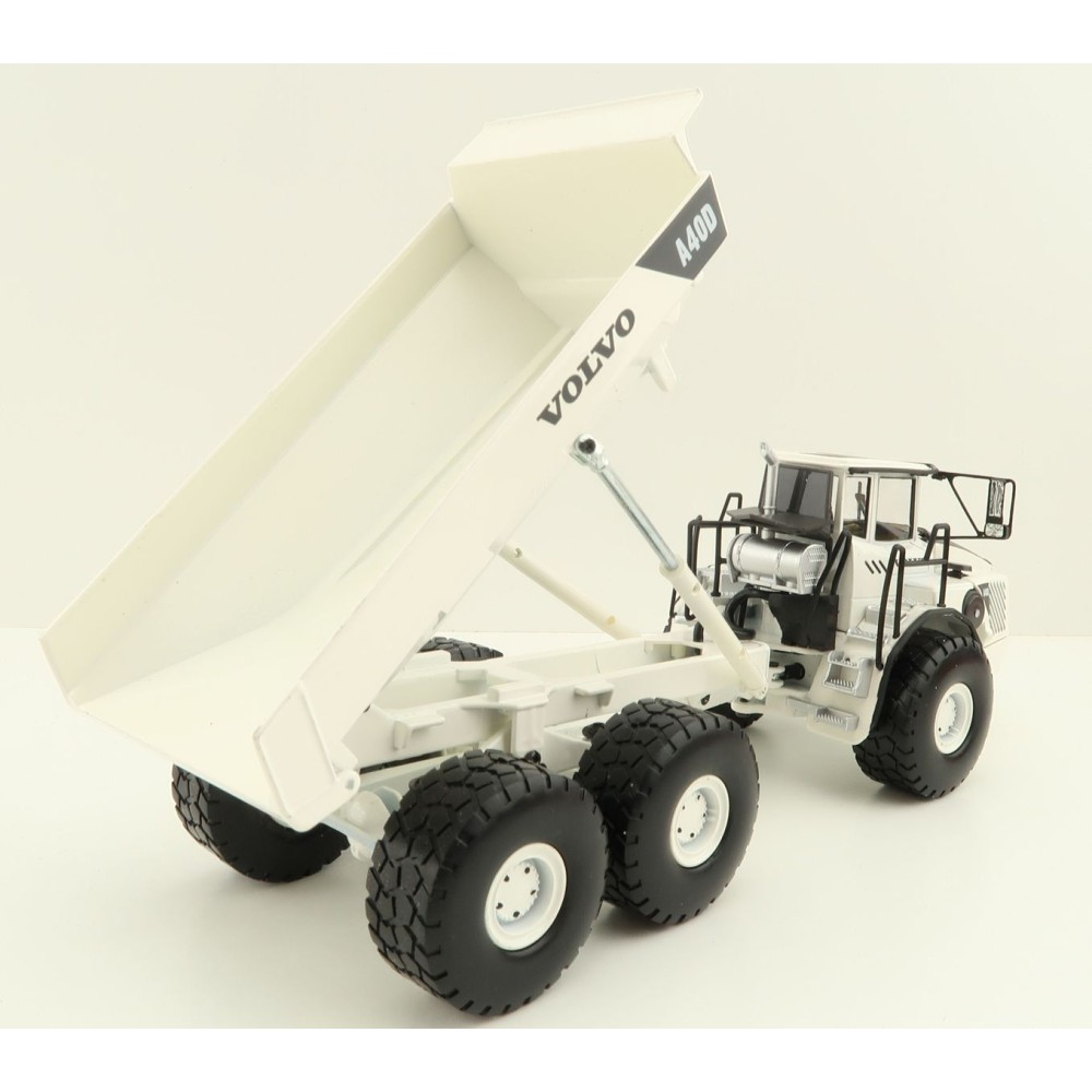 Motorart 300092 - Volvo A 40 D Articulated Moxy Dump Truck White Limited Edition - Scale 1:50