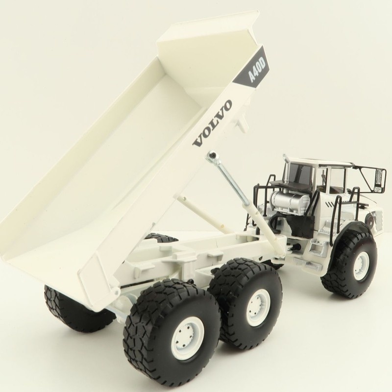 Motorart 300092 - Volvo A 40 D Articulated Moxy Dump Truck White Limited Edition - Scale 1:50