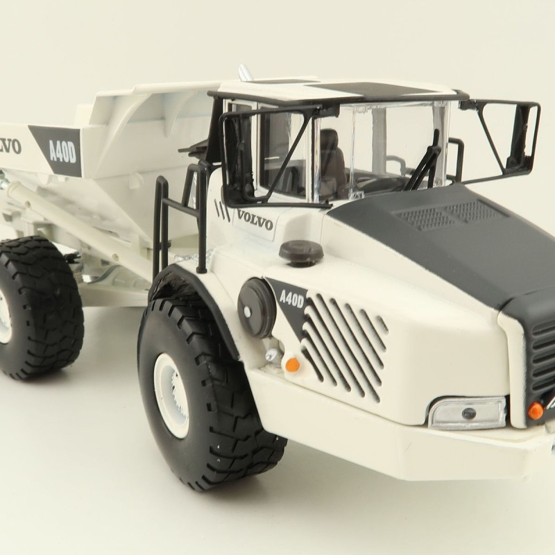 Motorart 300092 - Volvo A 40 D Articulated Moxy Dump Truck White Limited Edition - Scale 1:50