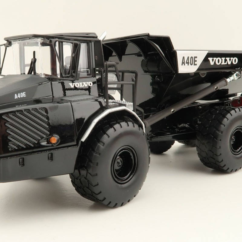 Motorart 300093 - Volvo A 40 E Articulated Moxy Dump Truck Black Edition Limited - Scale 1:50