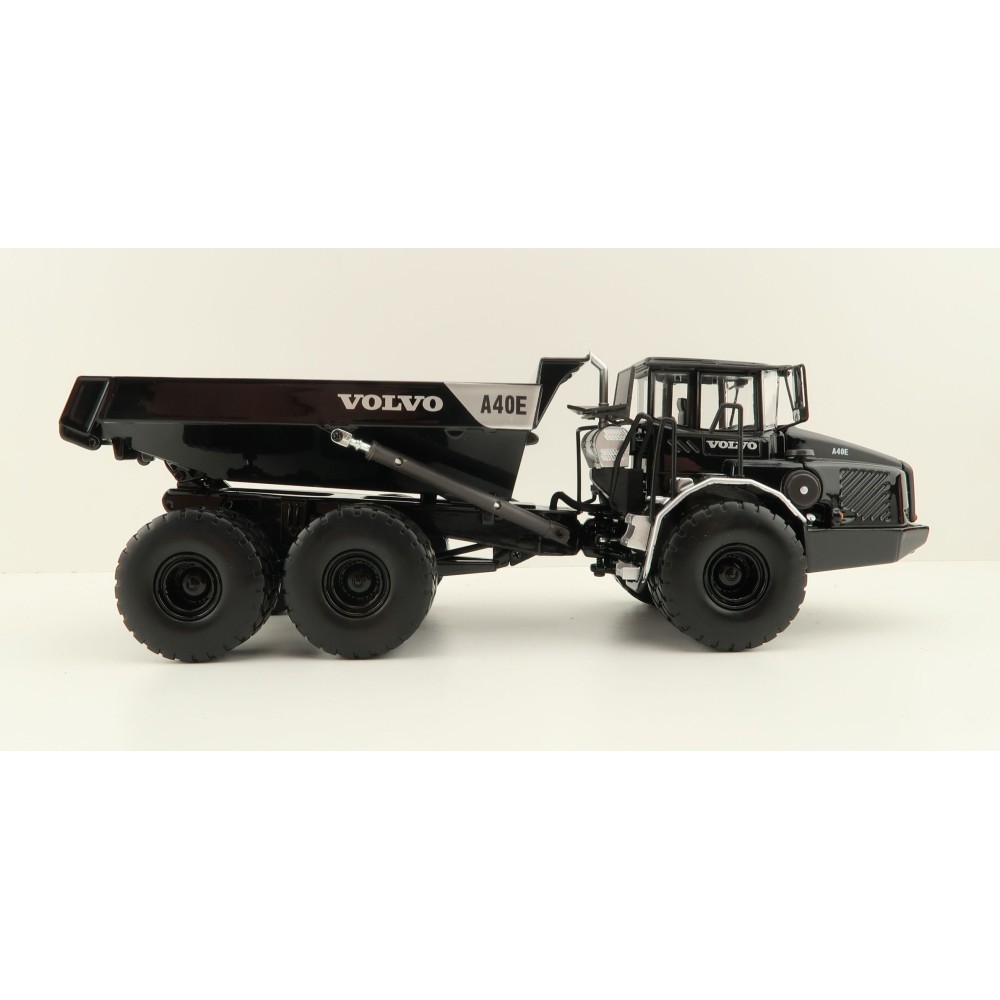 Motorart 300093 - Volvo A 40 E Articulated Moxy Dump Truck Black Edition Limited - Scale 1:50