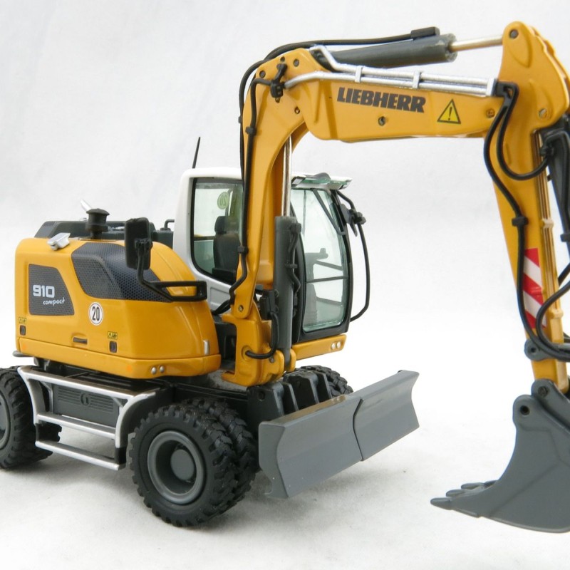 NZG 1000 LIEBHERR A910 COMPACT LITRONIC Hydraulic Mobile Wheeled Excavator - Scale 1:50