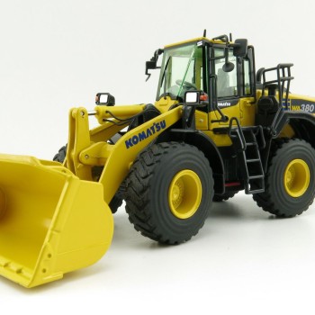 NZG 1005 - Komatsu WA380-8 Wheel Loader - Scale 1:50 