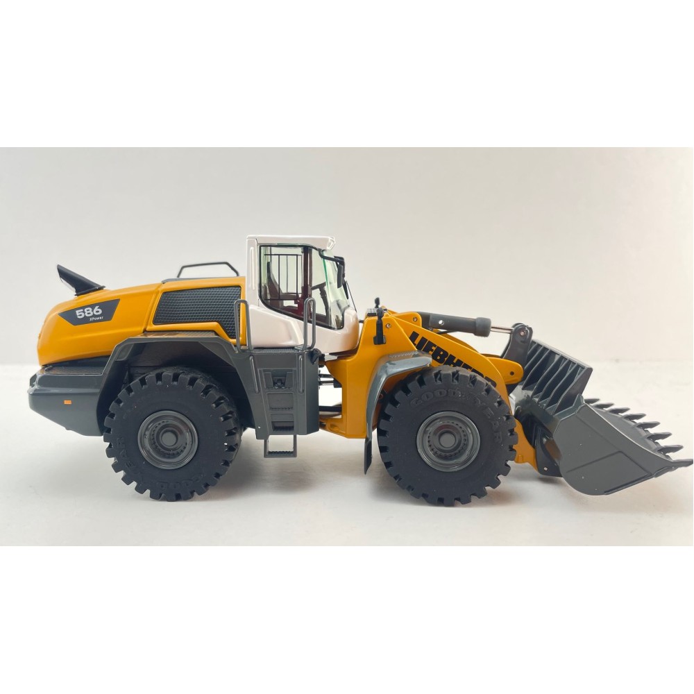 NZG 10061 Liebherr L586-4 Large Wheel Loader 2024 Version - Scale 1:50