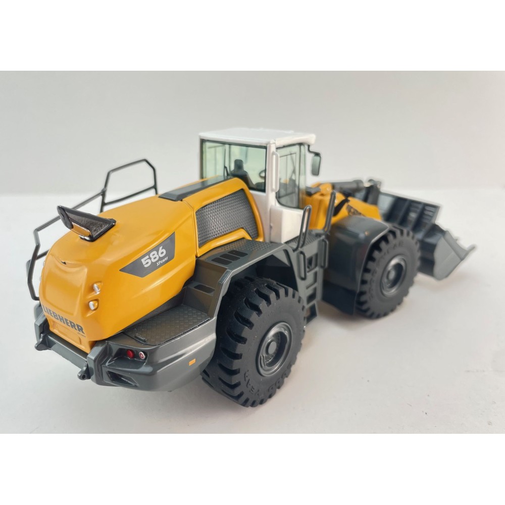 NZG 10061 Liebherr L586-4 Large Wheel Loader 2024 Version - Scale 1:50
