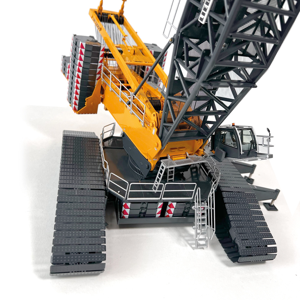 NZG 1029 Liebherr LR11000 SL8F2 Large Crawler Crane Bauma 2022 - Scale 1:50