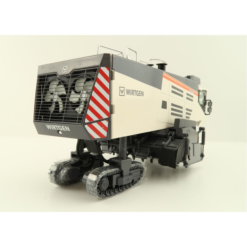 NZG 1036 Wirtgen 220 SM 3.8 Surface Miner - Scale 1:50 