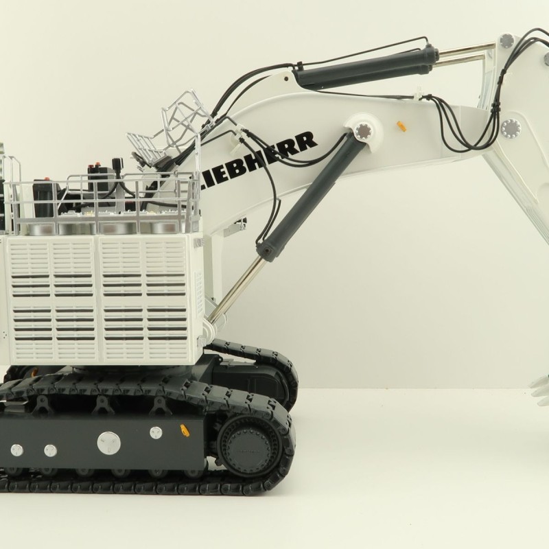 NZG 1050 Liebherr R9600 Backhoe Mining Excavator - Scale 1:50