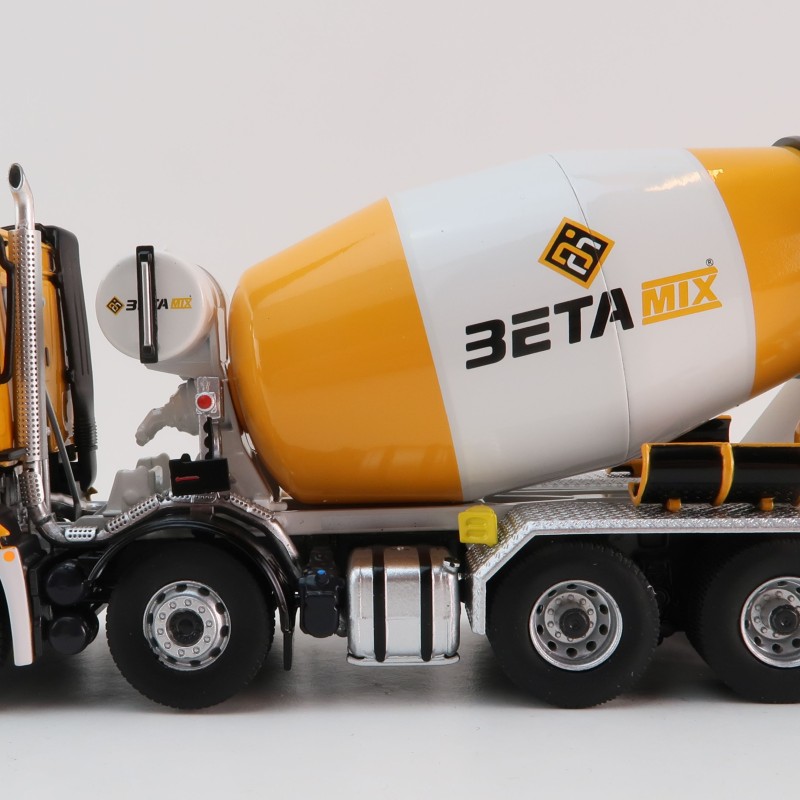 NZG 1078 MERCEDES-BENZ AROCS 8x4 CONCRETE MIXER BETAMIX - Scale 1:50 (