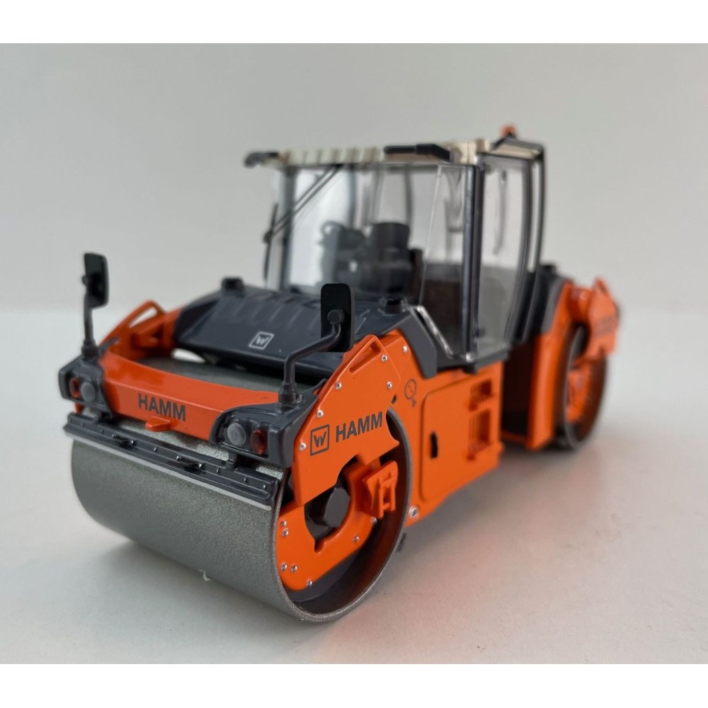 NZG 1086 HAMM HD+ 120i VIO HF Tandem Roller with Vibratory Oscillation Drums - Scale 1:50