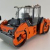 NZG 1086 HAMM HD+ 120i VIO HF Tandem Roller with Vibratory Oscillation Drums - Scale 1:50