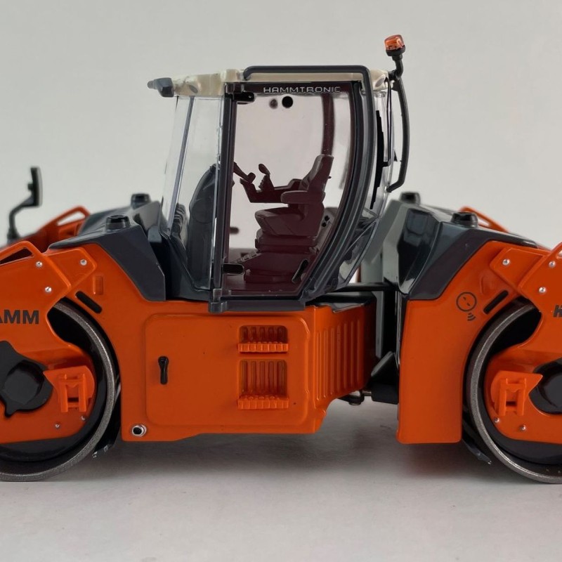 NZG 10861 HAMM HD+ 120i VO Tandem Roller with Vibratory Oscillation Drum - Scale 1:50