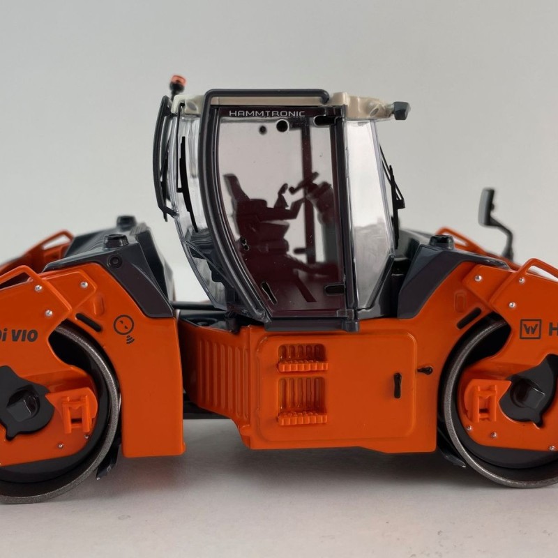 NZG 10861 HAMM HD+ 120i VO Tandem Roller with Vibratory Oscillation Drum - Scale 1:50