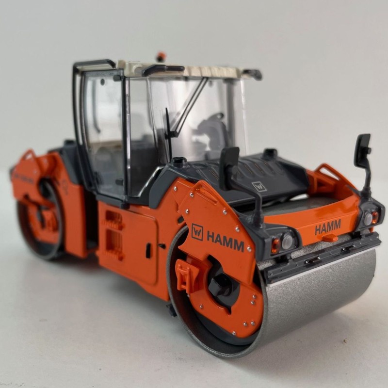 NZG 10861 HAMM HD+ 120i VO Tandem Roller with Vibratory Oscillation Drum - Scale 1:50