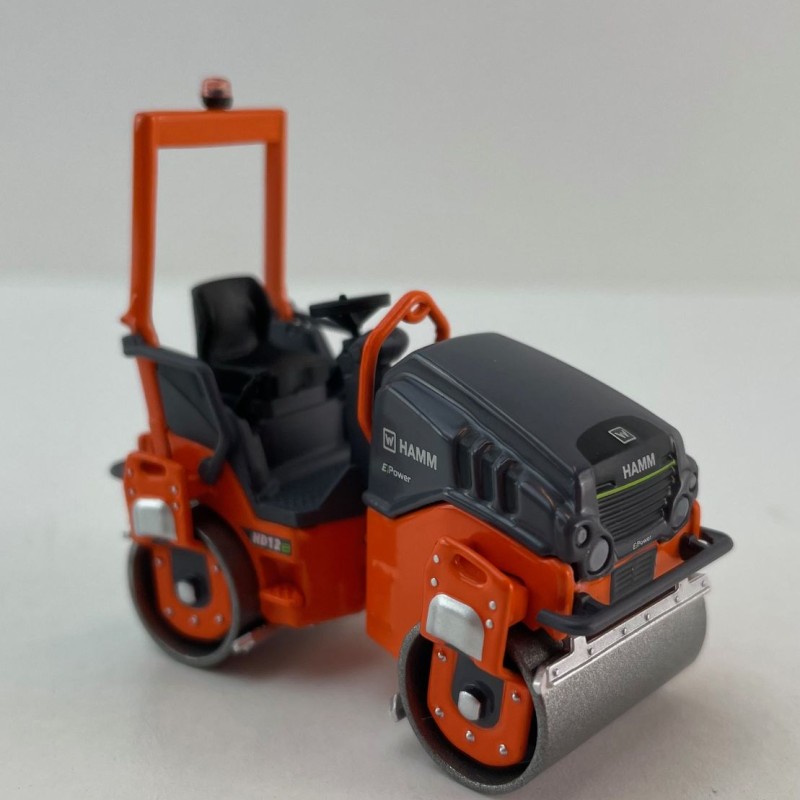 NZG 1087 HAMM HD 12e VV Tandem Roller with 2 Vibratory Drums - Scale 1:50