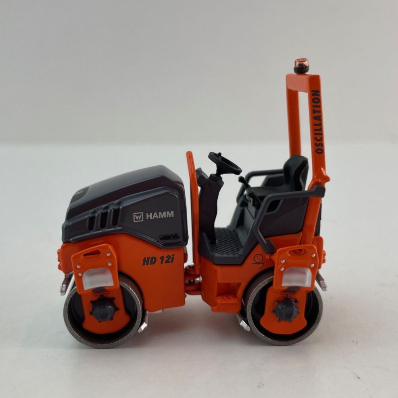 NZG 10871 HAMM HD 12e VO Tandem Roller with Vibratory and Oscillation Drum - Scale 1:50