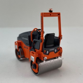 NZG 10871 HAMM HD 12e VO Tandem Roller with Vibratory and Oscillation Drum - Scale 1:50