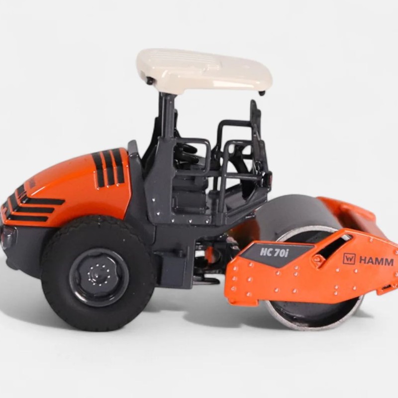 NZG 11041 Hamm HC 70i with ROPS Compactor Roller New 2025 - Scale 1:50