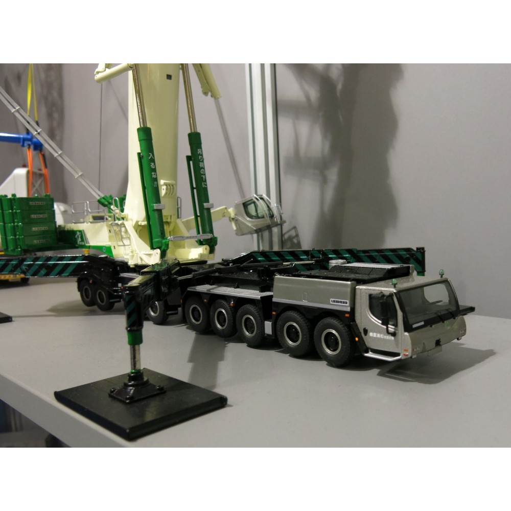 NZG 732/28 LIEBHERR LTM11200-9.1 Matsuura Japan Mobile Crane  - Scale 1:50