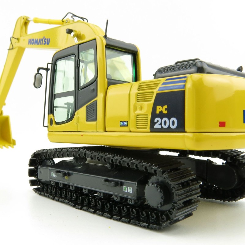 NZG 804 Komatsu PC200-8 Hydraulic Mobile Tracked Excavator - Scale 1:50