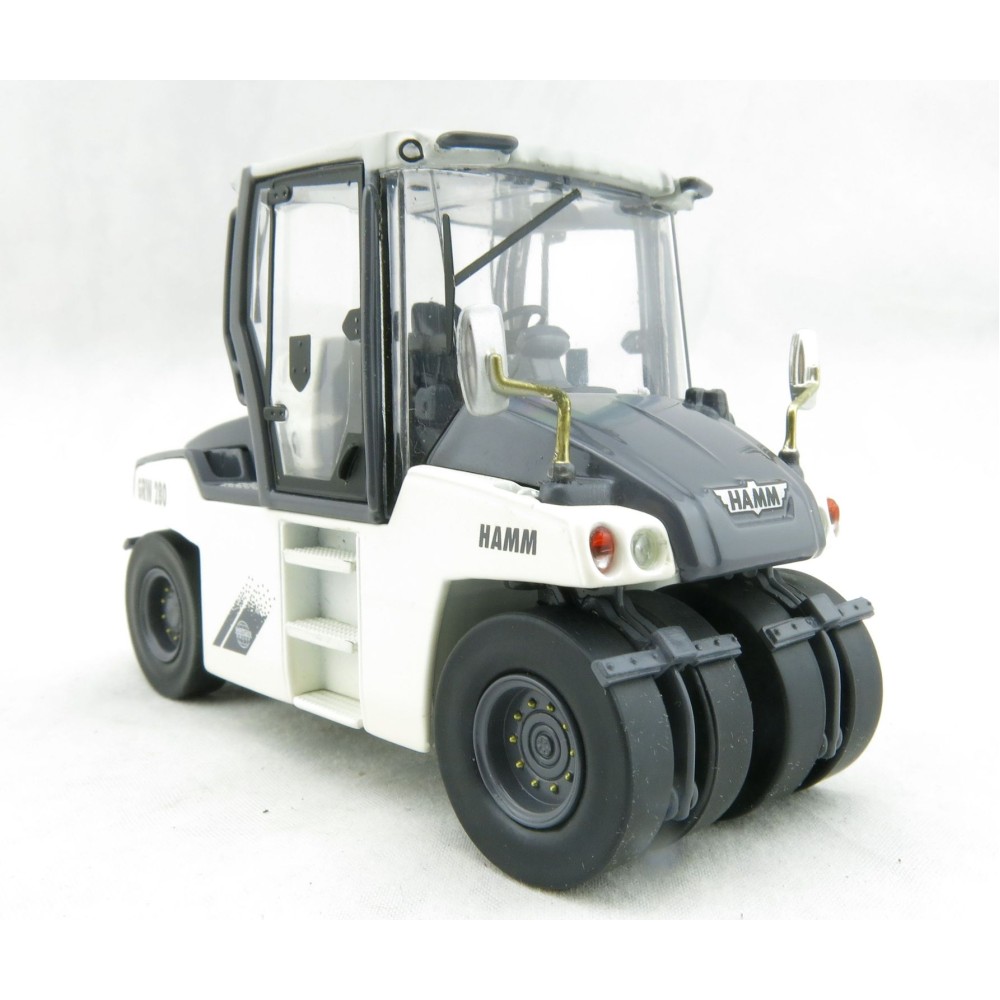 NZG 832/02 HAMM GRW 280 Rubber Wheeled Roller - Scale 1:50