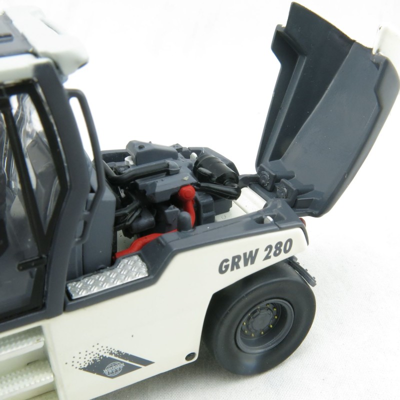 NZG 832/02 HAMM GRW 280 Rubber Wheeled Roller - Scale 1:50