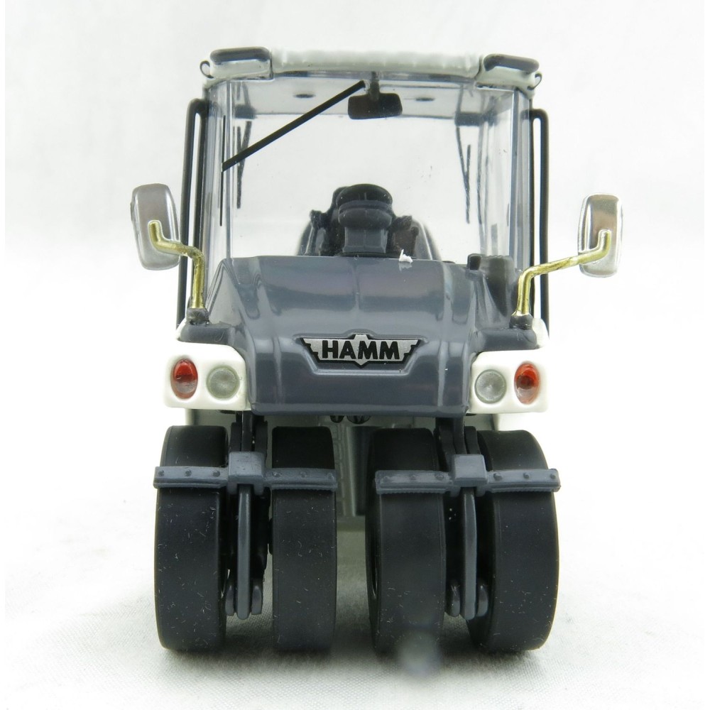 NZG 832/02 HAMM GRW 280 Rubber Wheeled Roller - Scale 1:50
