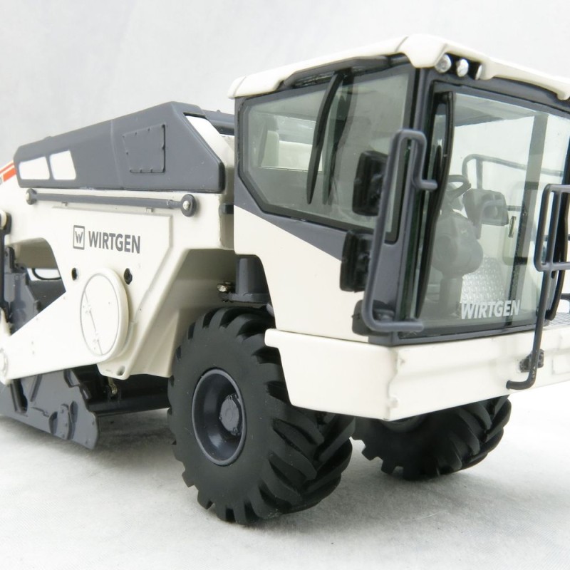 NZG 8712 WIRTGEN WR 240i  Cold Recycler Soil Stabilizer - Scale 1:50