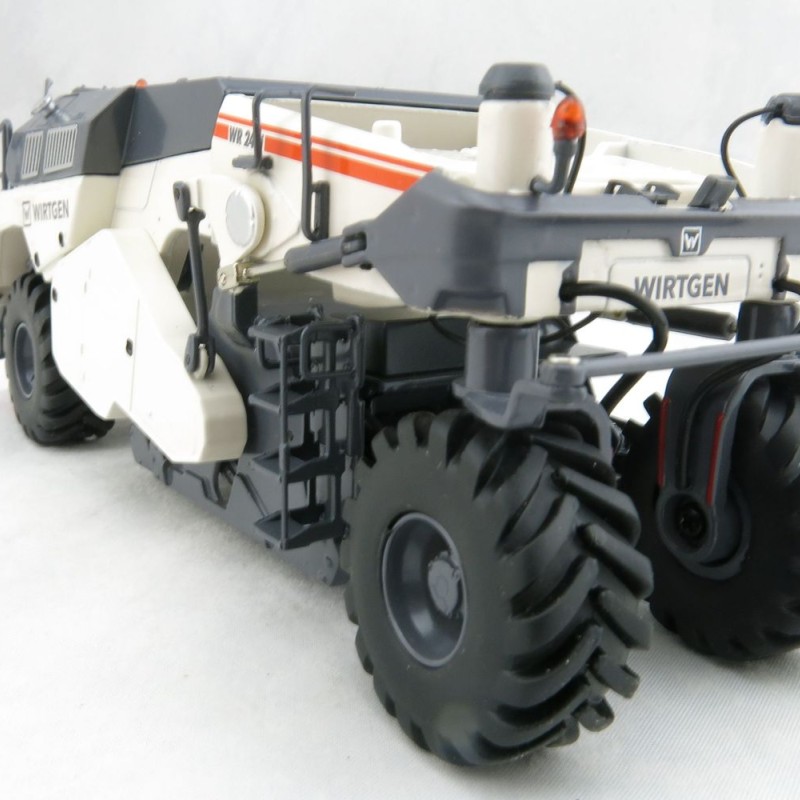 NZG 8712 WIRTGEN WR 240i  Cold Recycler Soil Stabilizer - Scale 1:50