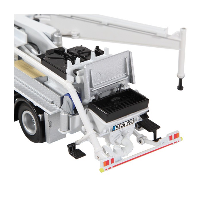 NZG 951 MERCEDES-BENZ AROCS 8x4 SCHWING S43SX III CONCRETE PUMP - Scale 1:50