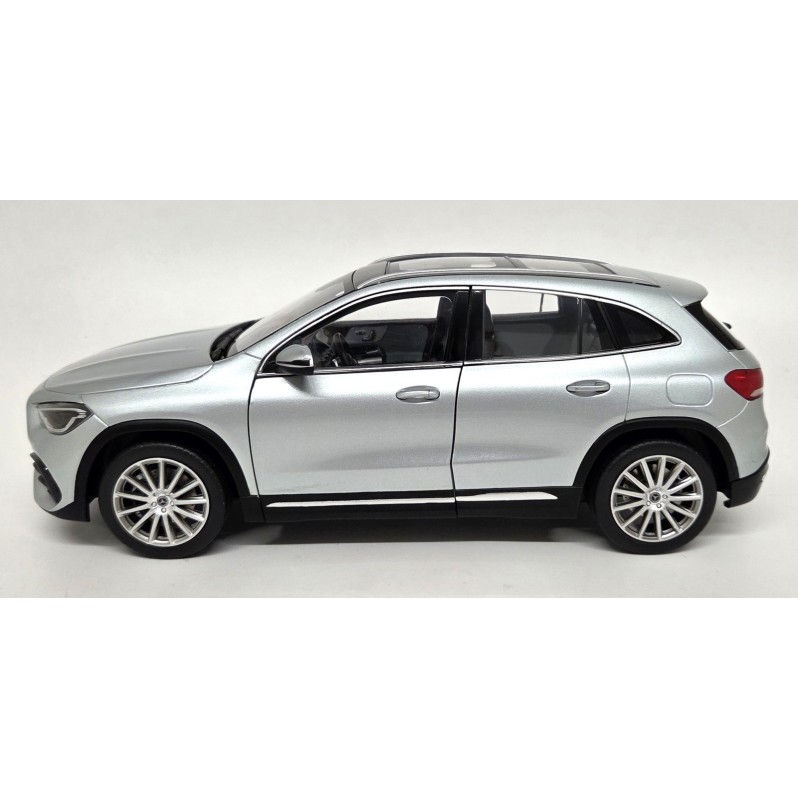 Z-Models - 2020 Mercedes-Benz GLA Class Iridium Silver Metallic - Scale 1:18