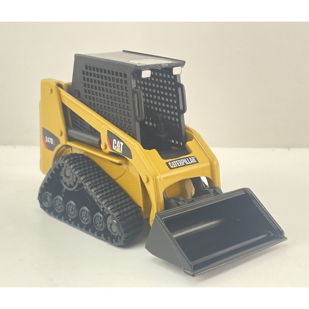 Norscot 55102 Caterpillar CAT 247B2 Multi Terrain Loader + Work Tools Scale 1:32