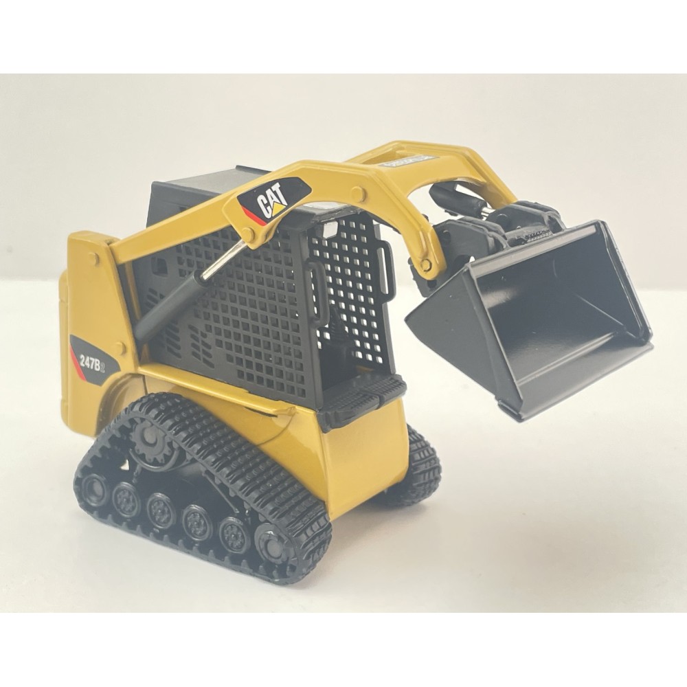 Norscot 55102 Caterpillar CAT 247B2 Multi Terrain Loader + Work Tools Scale 1:32