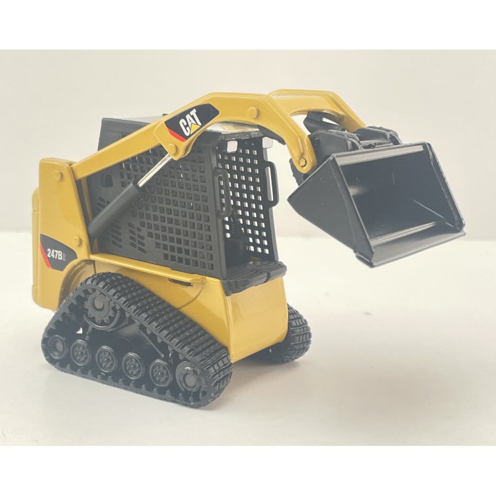 Norscot 55102 Caterpillar CAT 247B2 Multi Terrain Loader + Work Tools Scale 1:32