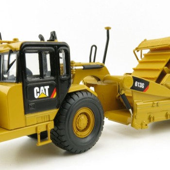 Norscot 55235 Caterpillar CAT 613G Elevating Scraper Scale 1:50 