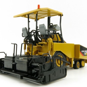 Norscot 55260 Caterpillar Cat AP600D Asphalt Paver with Canopy Scale 1:50
